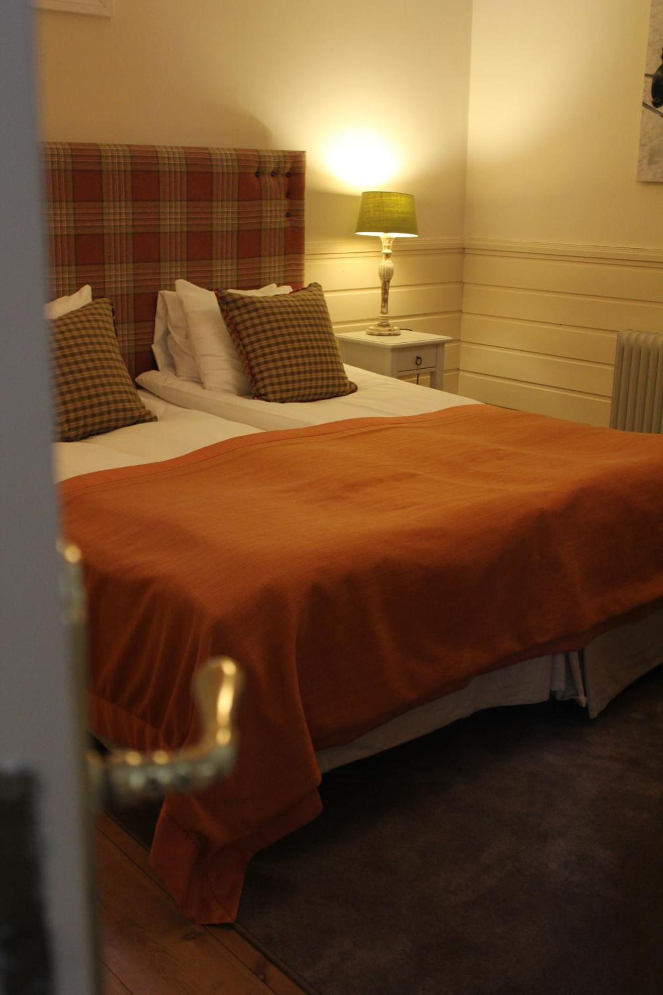 Olarsgarden Hotell 린트발렌 외부 사진